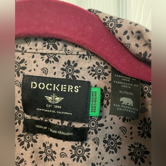 💕4 for $10- Men’s camp collar button up shirt - Picture 6 of 10